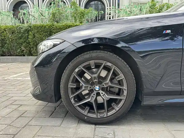 BMW 3 Series 2025