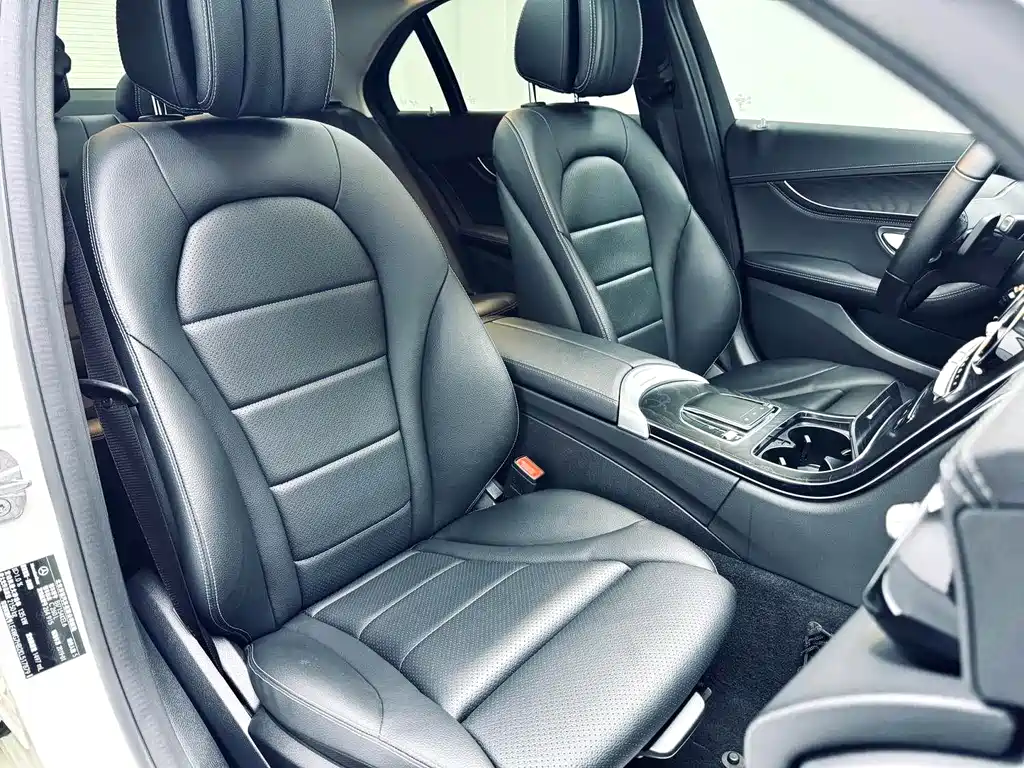 Mercedes-Benz C-Class 2019 — фото 11