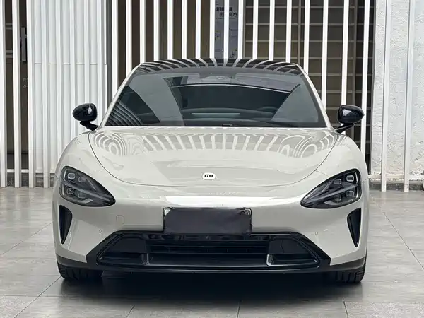 Xiaomi SU7 2025