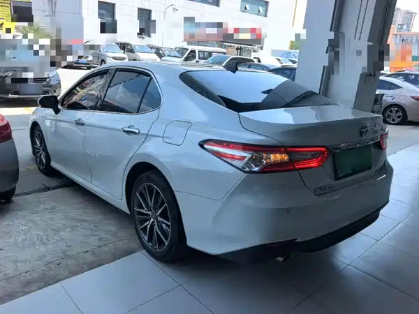 Toyota Camry 2021