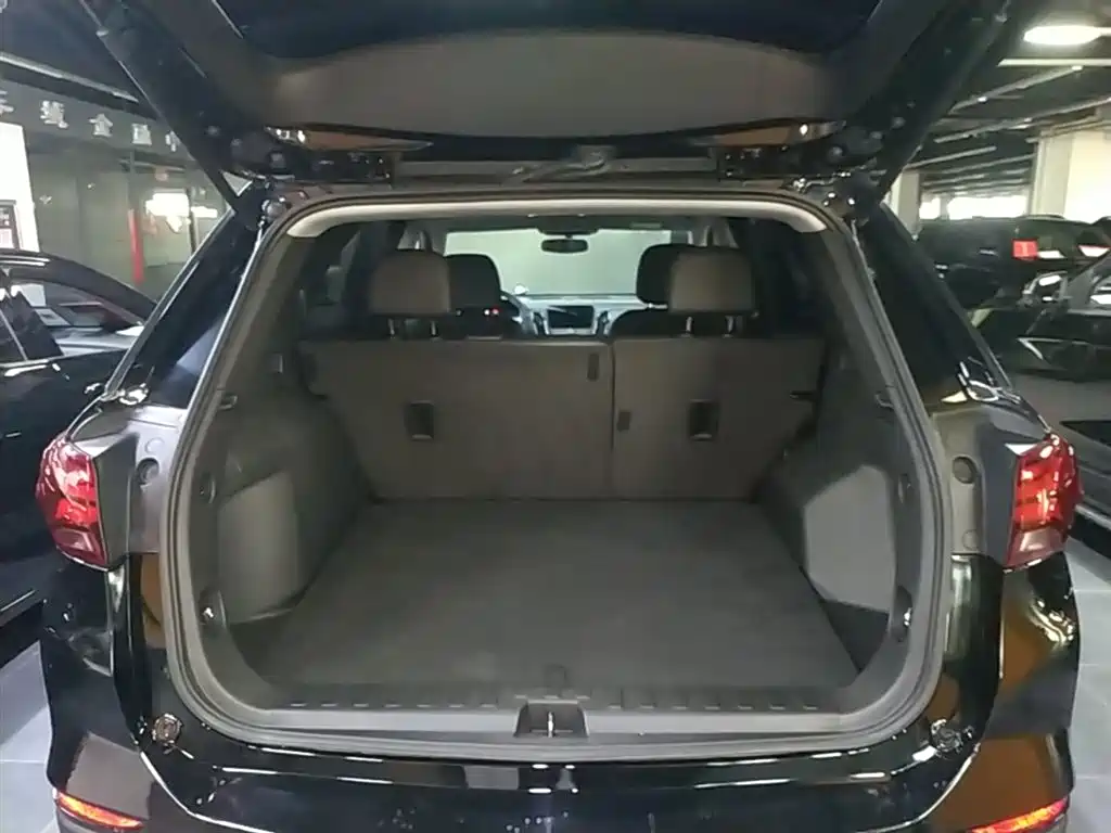 Chevrolet Equinox 2021 — фото 19