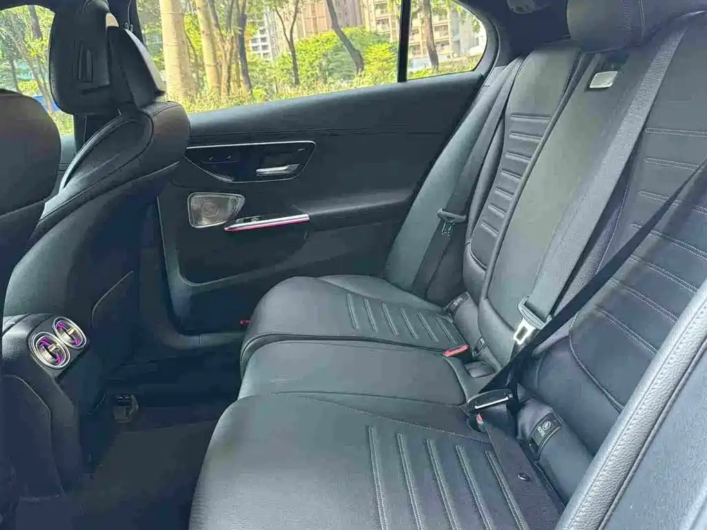 Mercedes-Benz C-Class 2022 — фото 10