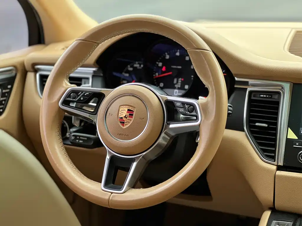 Porsche Macan 2016 — фото 4