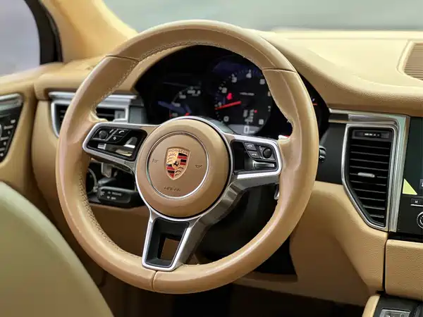 Porsche Macan 2016