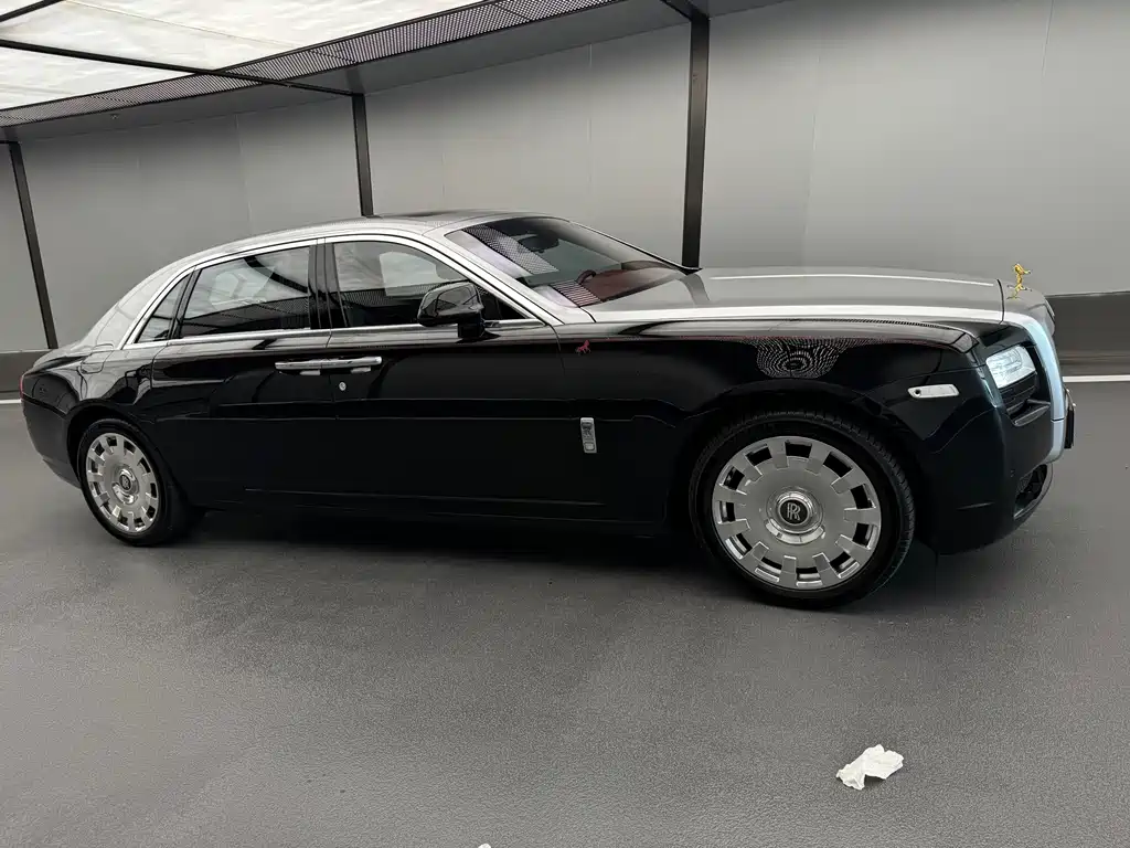 Rolls-Royce Ghost 2014 — фото 13