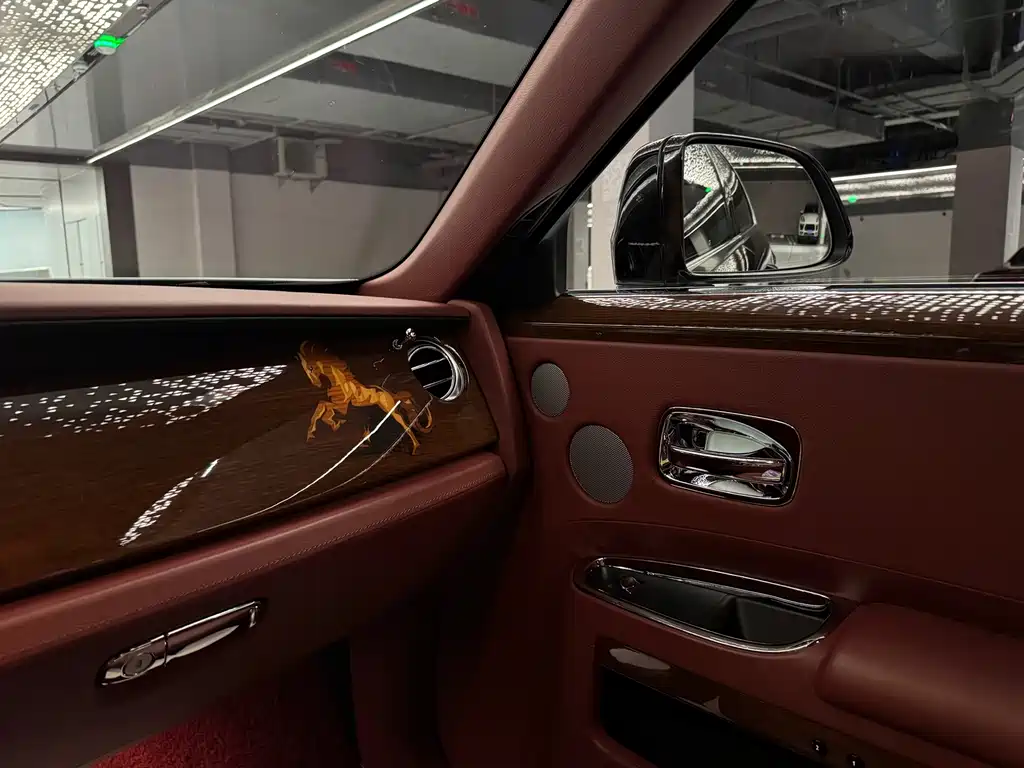 Rolls-Royce Ghost 2014 — фото 19