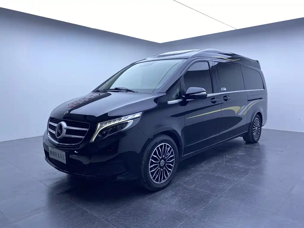 Mercedes-Benz V-Class 2020 — фото 1
