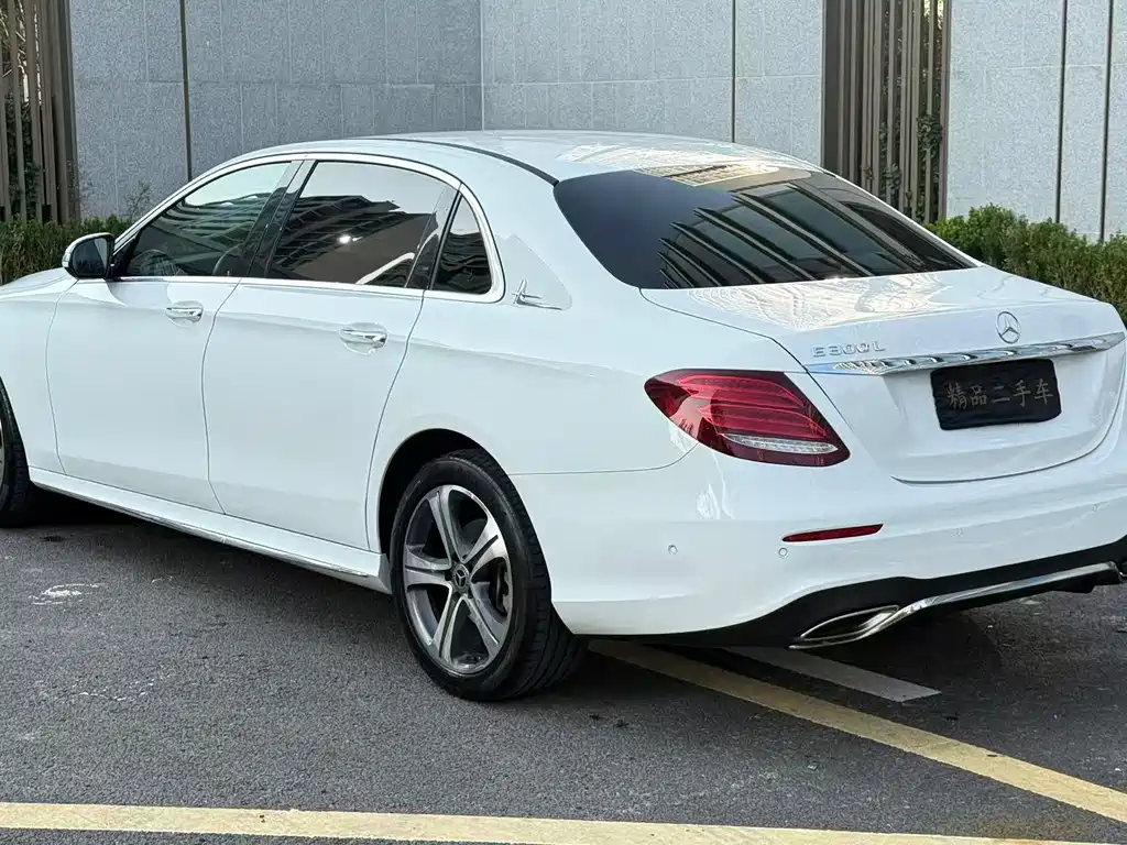Mercedes-Benz E-Class 2019 — фото 7