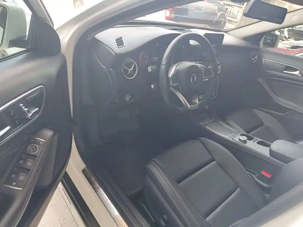 Mercedes-Benz GLA 2020 — фото 16