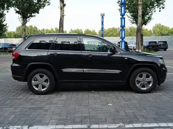 Jeep Grand Cherokee 2012