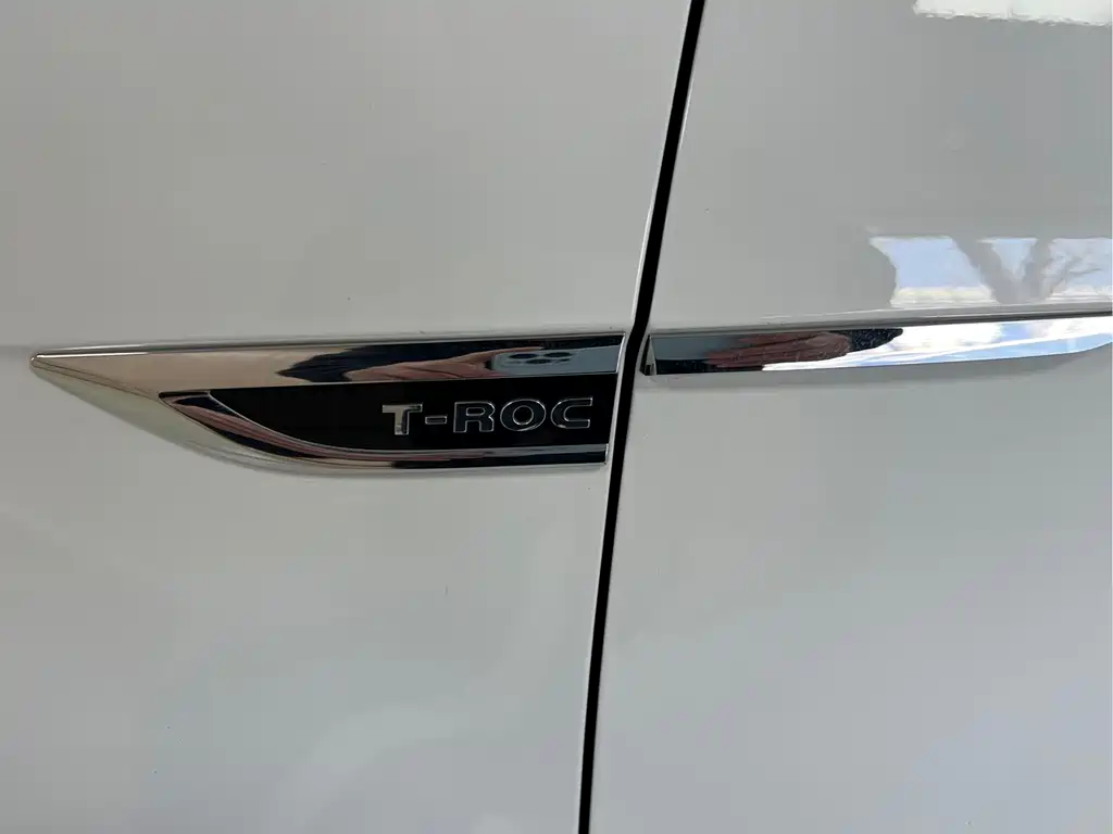 Volkswagen T-Roc 2022 — фото 16