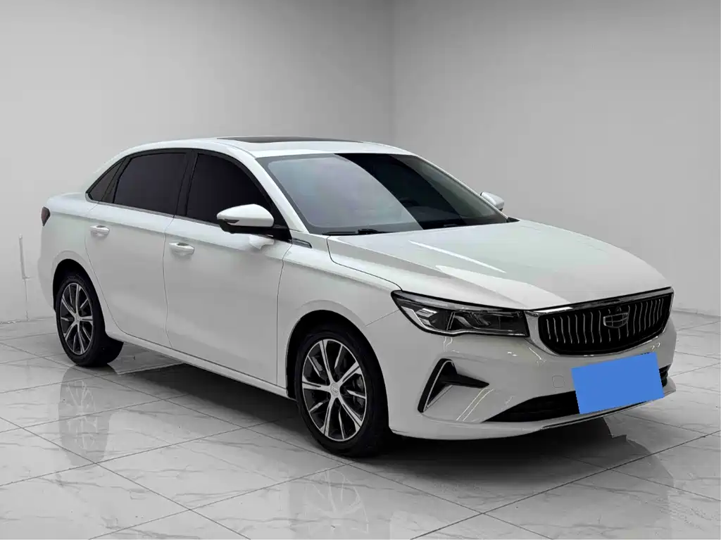 Geely Emgrand 2023
