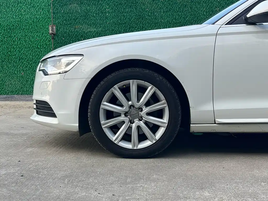 Audi A6L 2015 — фото 10