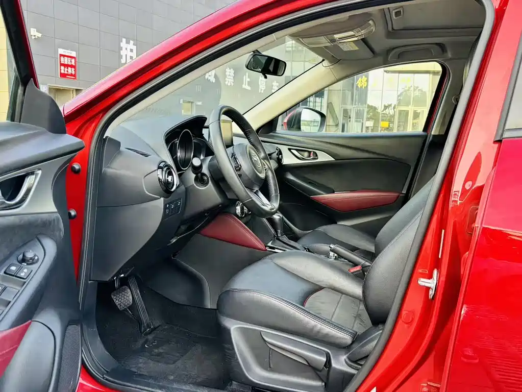 Mazda CX-3 2018 — фото 12