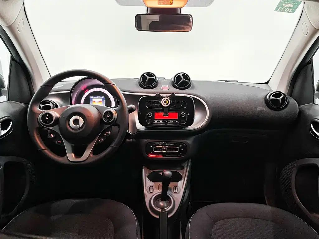 smart Fortwo 2019 — фото 8