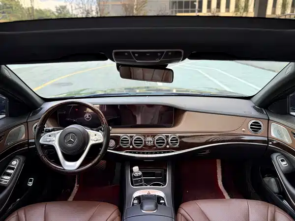 Mercedes-Benz S-Class 2020