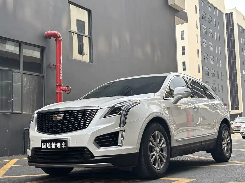 Cadillac XT5 2020 — фото 1
