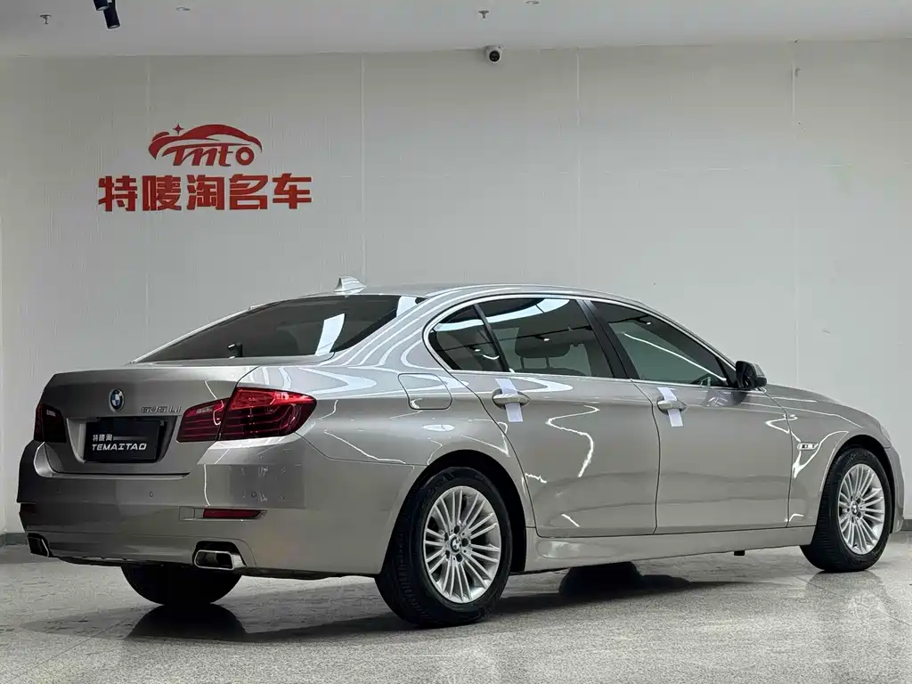BMW 5 Series 2016 — фото 6
