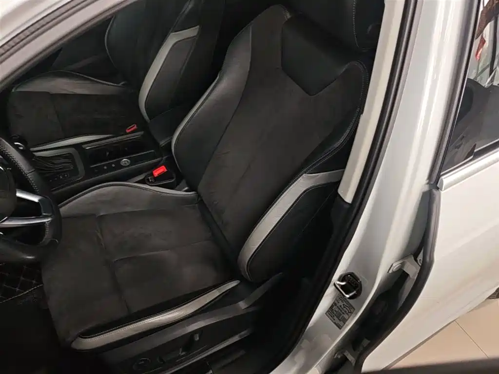 Audi Q3 2020 — фото 15