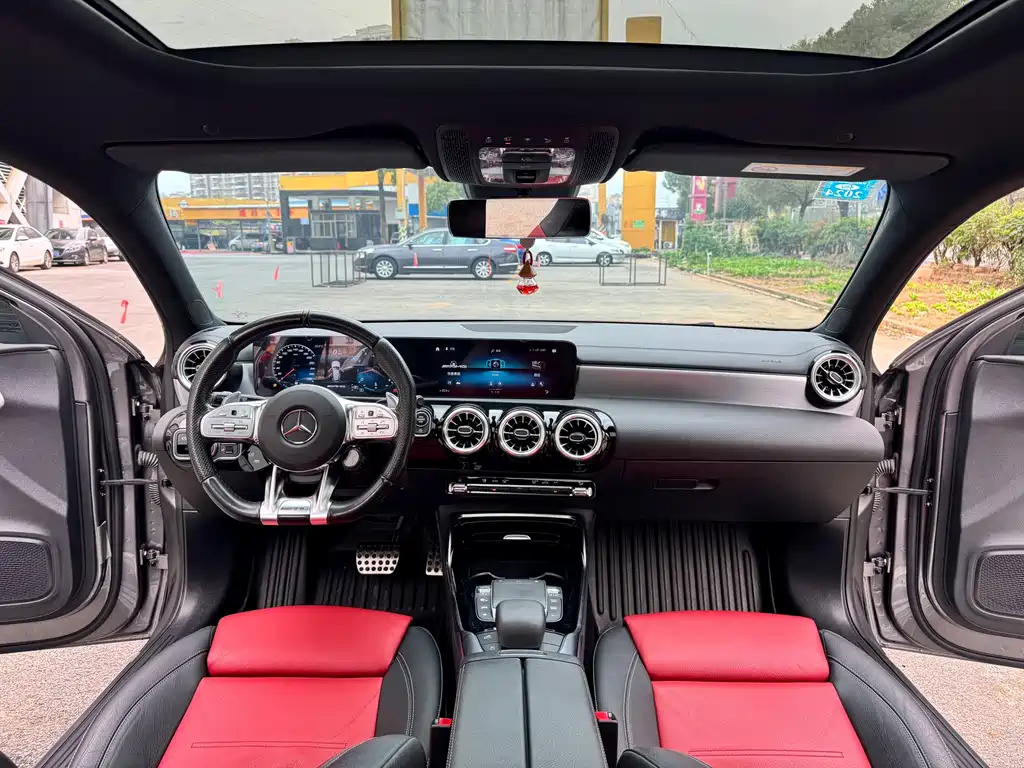 Mercedes-Benz A-Class AMG 2022 — фото 8