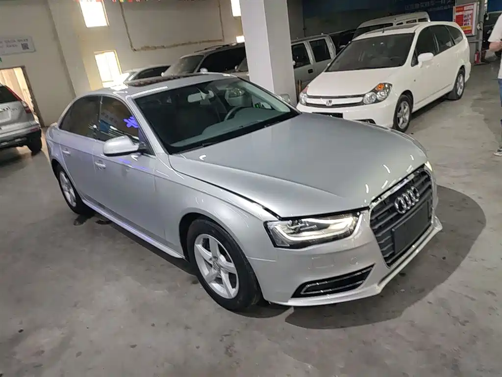 Audi A4L 2015 — фото 4