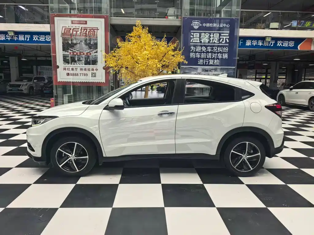 Honda Vezel 2022 — фото 5