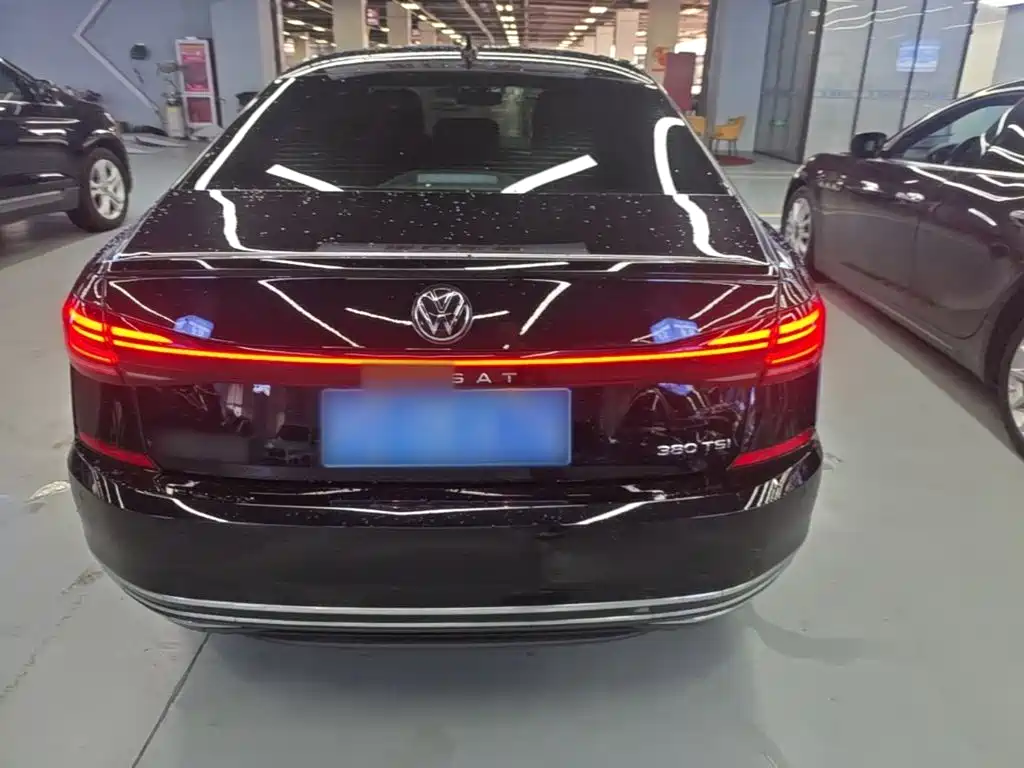 Volkswagen Passat 2024