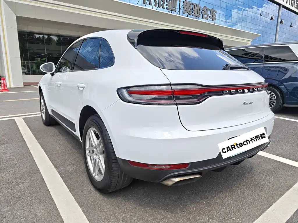 Porsche Macan 2020 — фото 2
