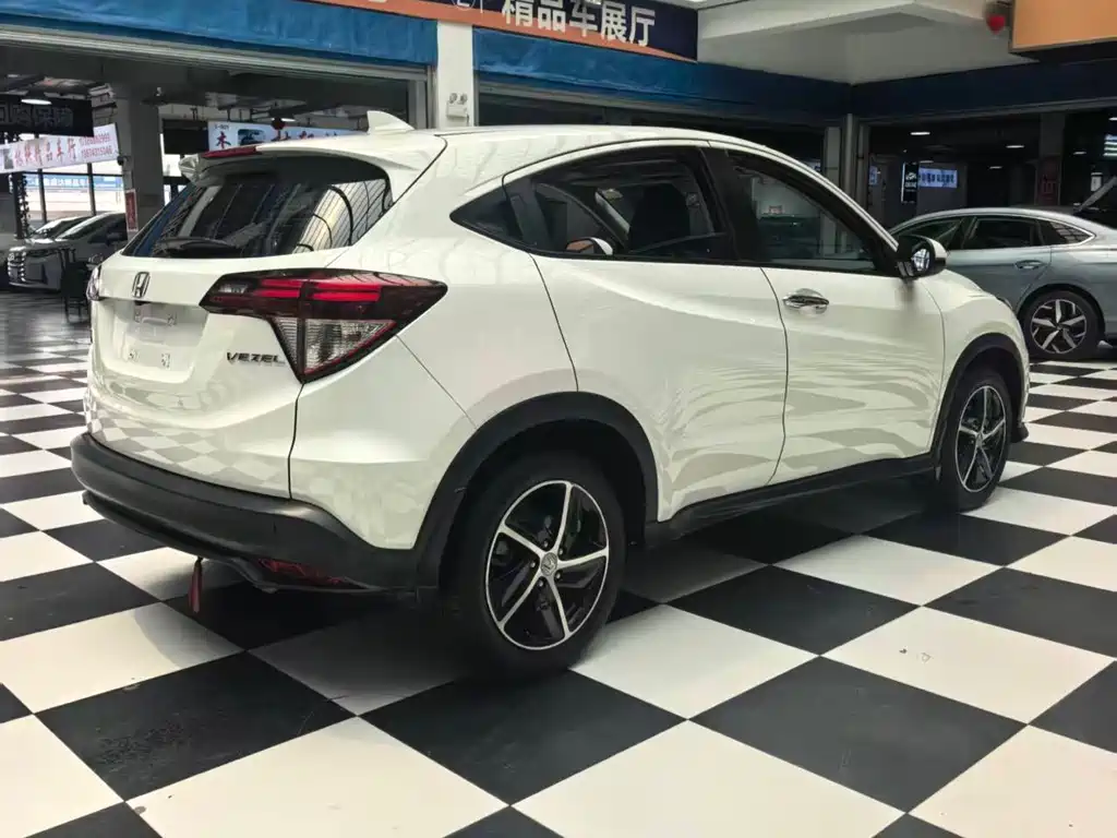 Honda Vezel 2022 — фото 18