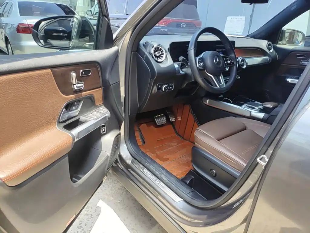 Mercedes-Benz GLB 2020 — фото 16