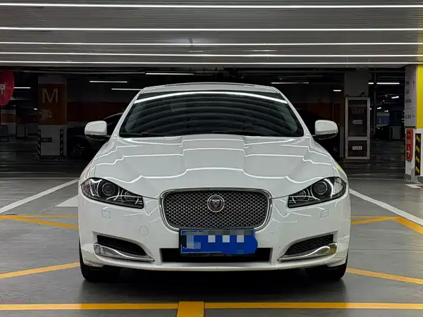 Jaguar XF 2014