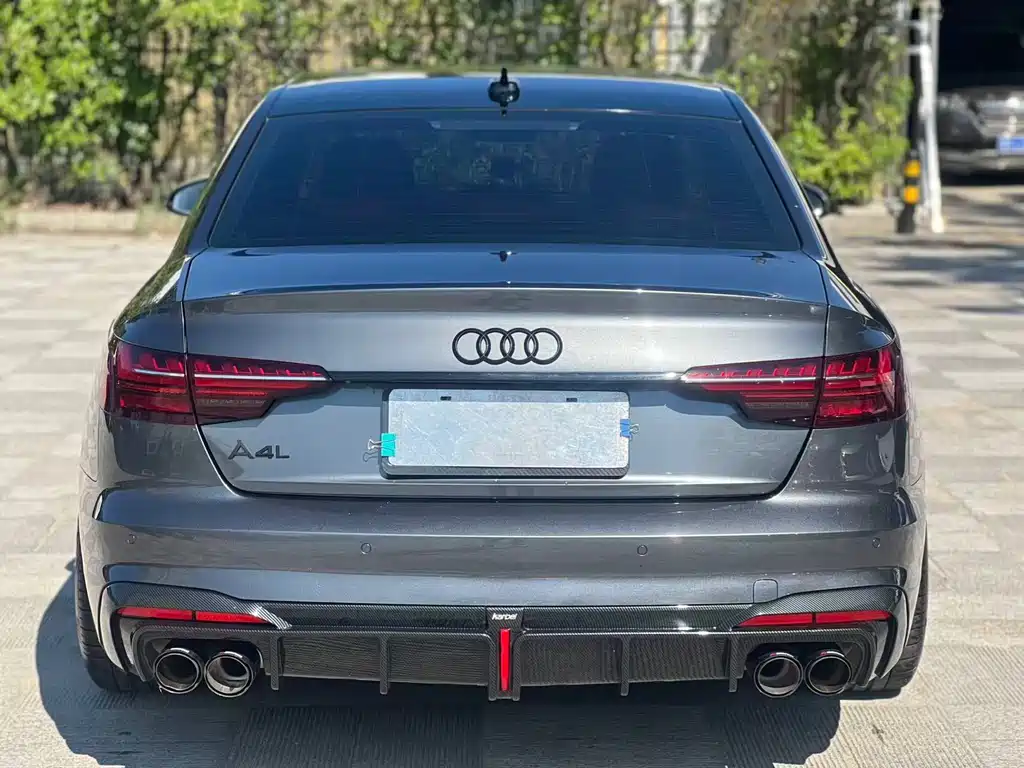 Audi A4L 2025 — фото 9