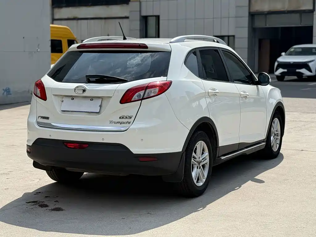 GAC Trumpchi GS5 2014 — фото 7