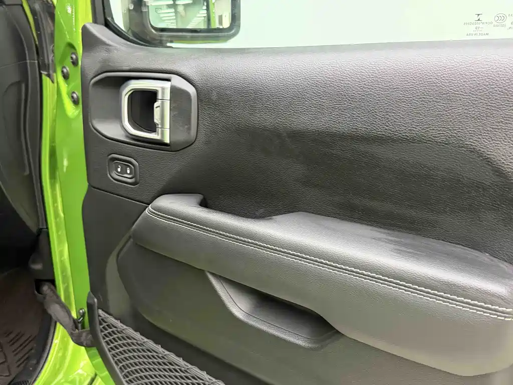 Jeep Wrangler 2019 — фото 12