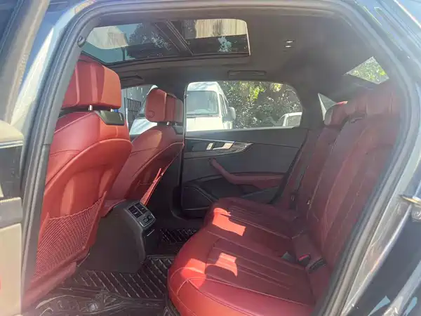 Audi A4L 2025