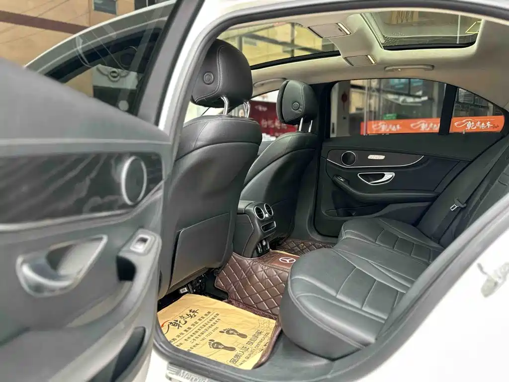 Mercedes-Benz C-Class 2020 — фото 9