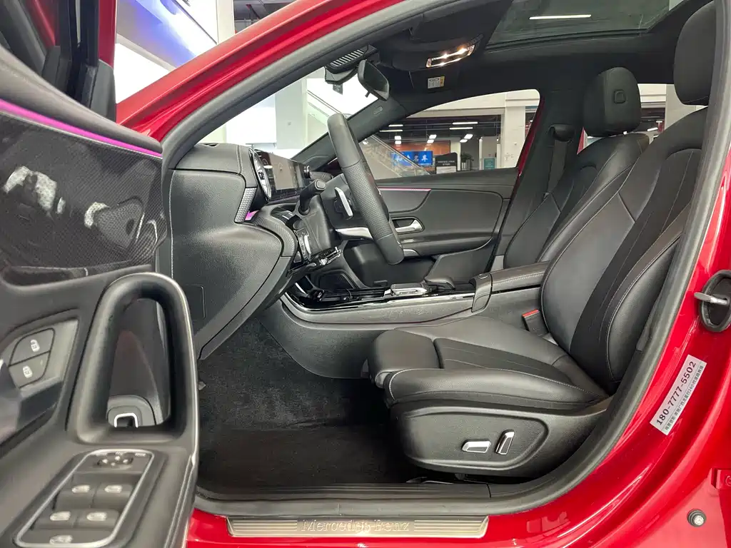 Mercedes-Benz A-Class 2022 — фото 6
