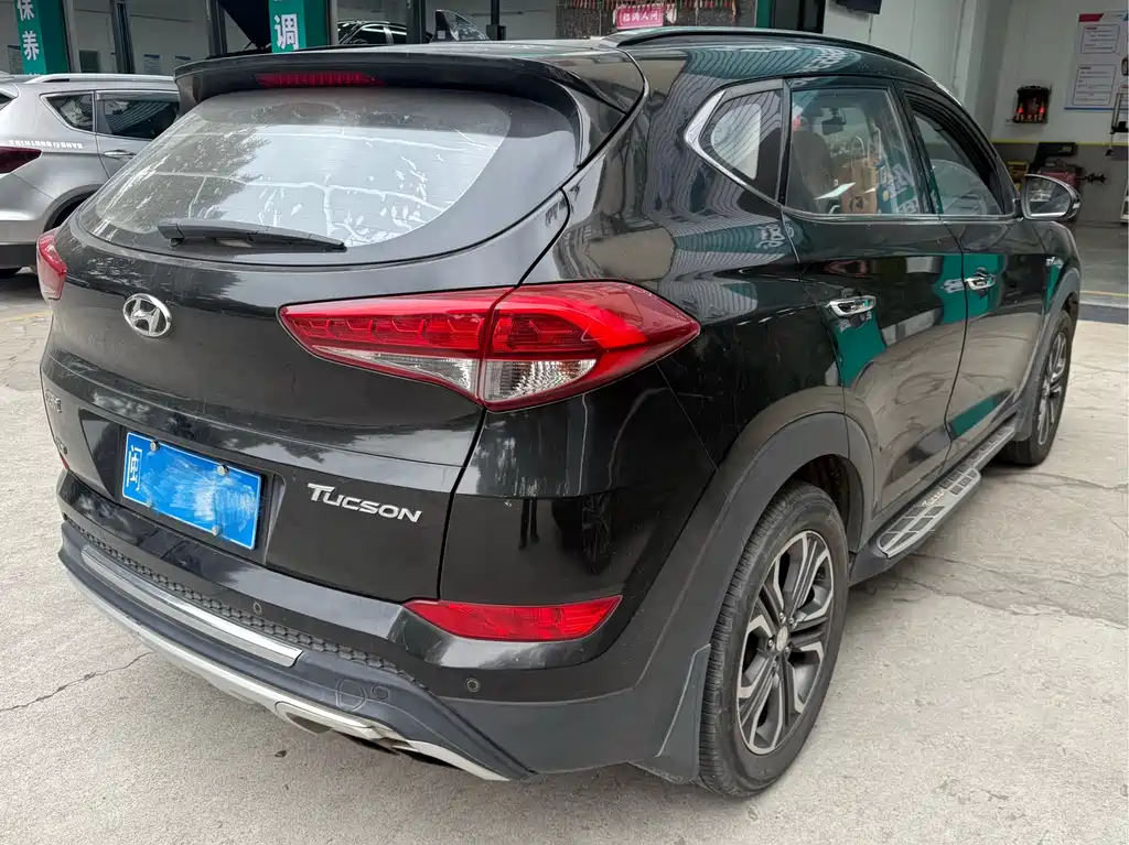 Hyundai Tucson 2015 — фото 2