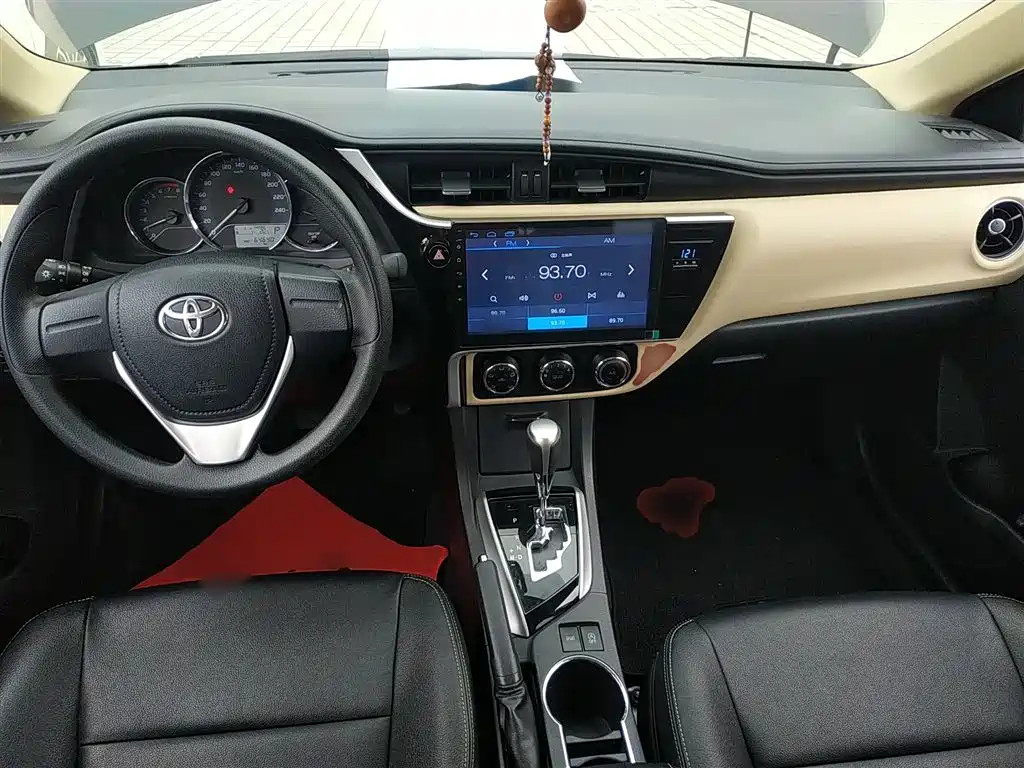 Toyota Corolla 2017 — фото 6
