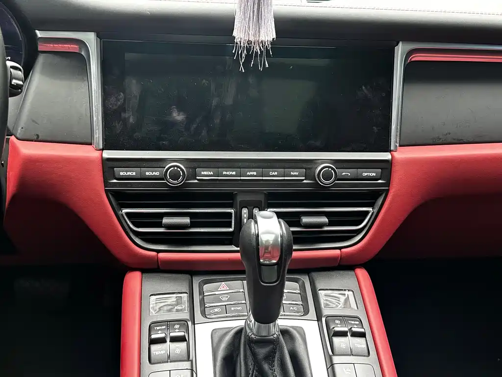 Porsche Macan 2020 — фото 8