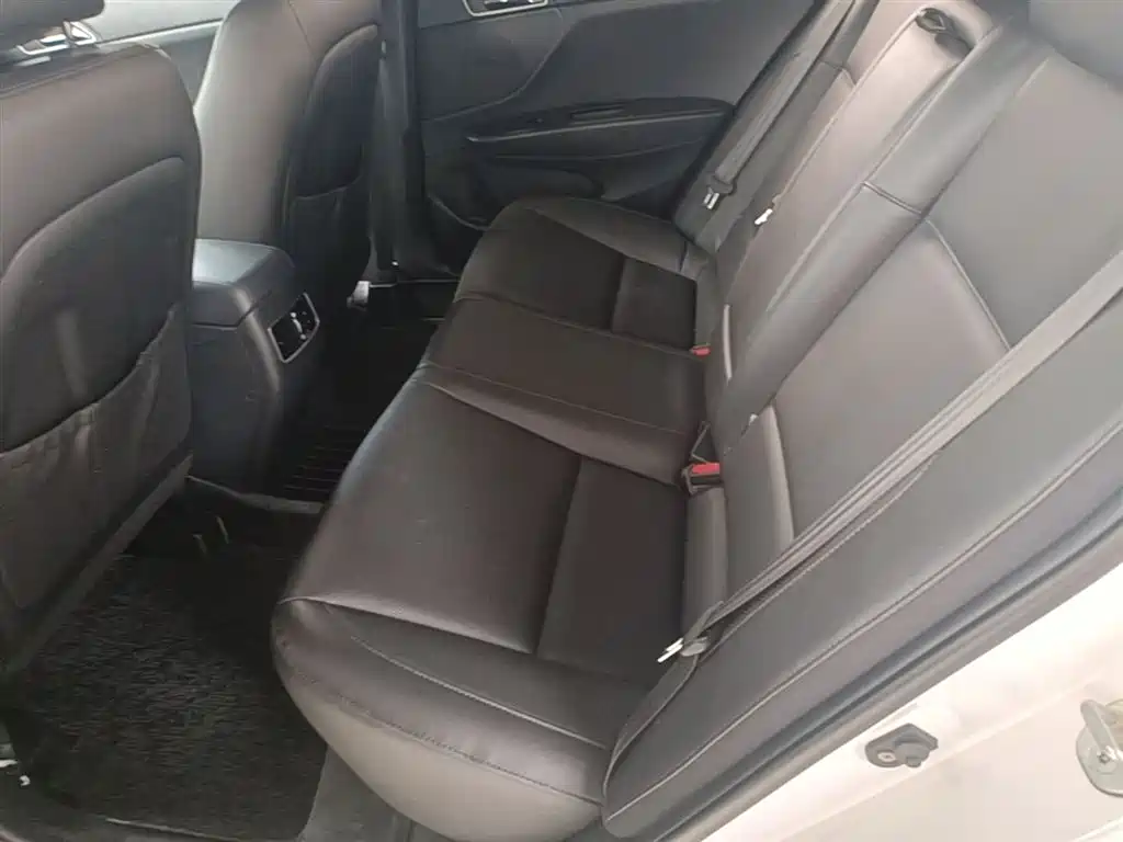 Hyundai Mistra 2015 — фото 17