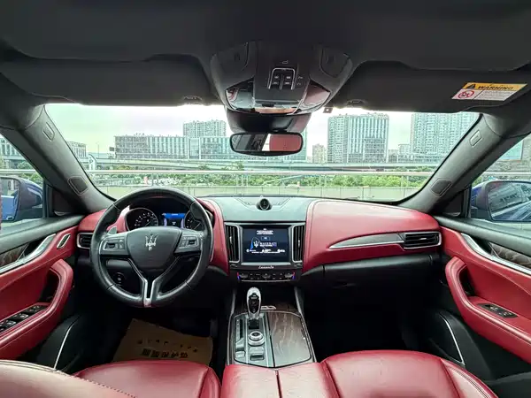 Maserati Levante 2016