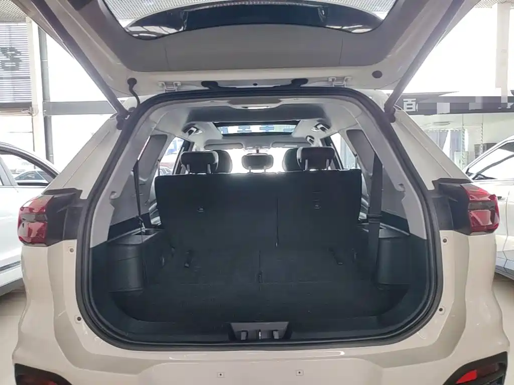 Chery Tiggo 8 2020 — фото 19