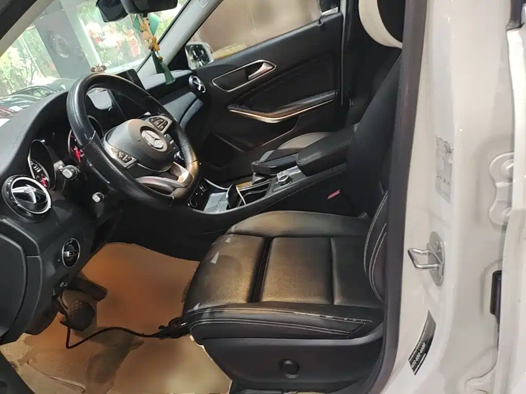 Mercedes-Benz GLA 2019 — фото 15
