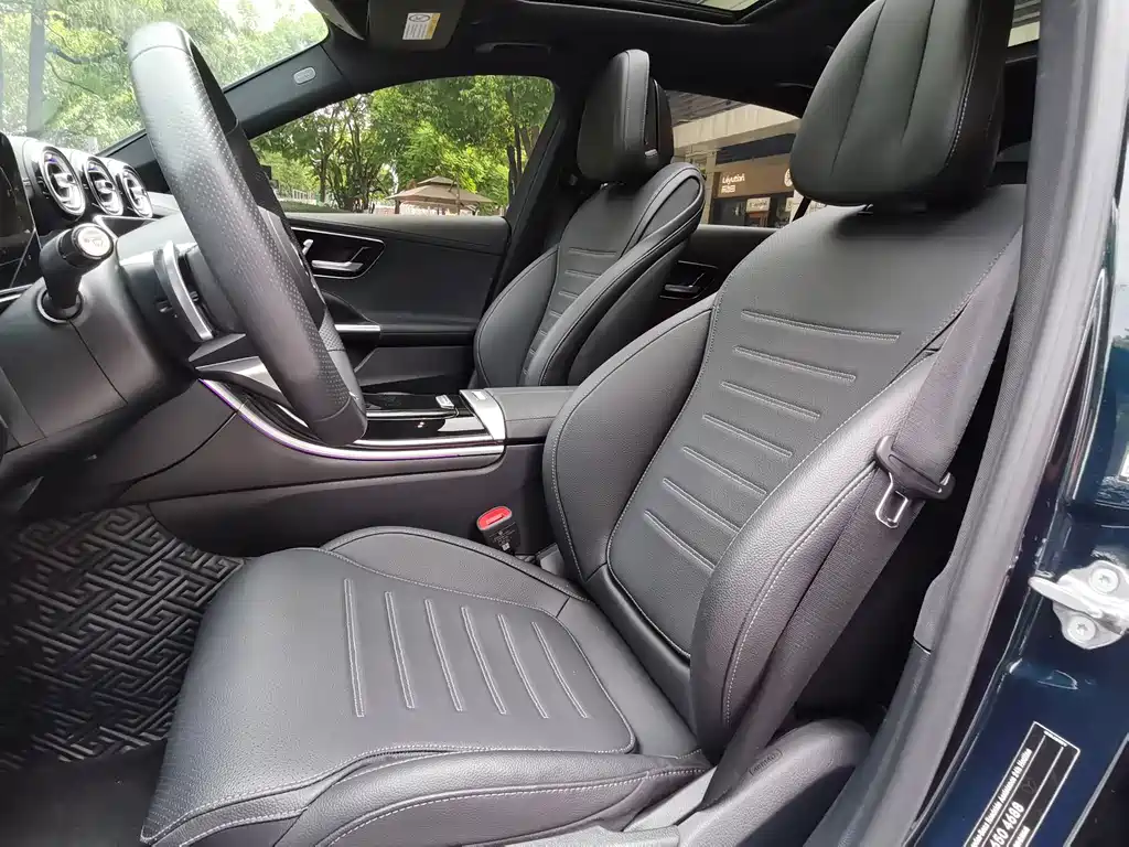 Mercedes-Benz C-Class 2023 — фото 14