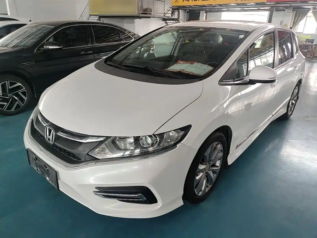 Honda Jade 2017 — фото 1