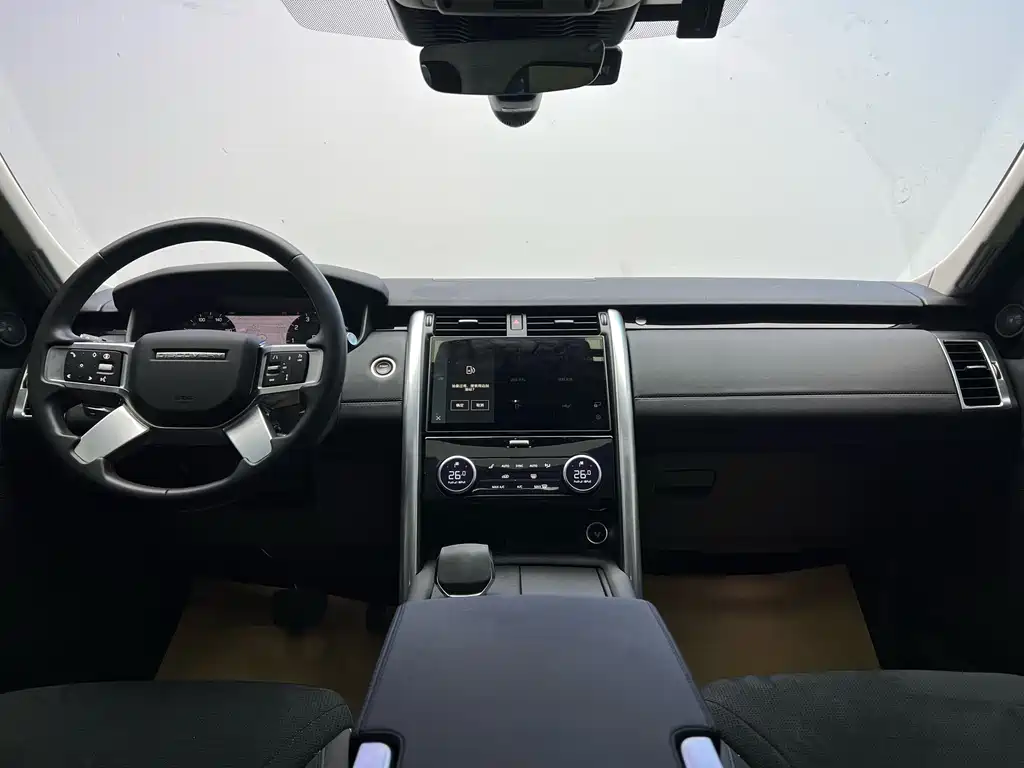 Land Rover Discovery 2024 — фото 11
