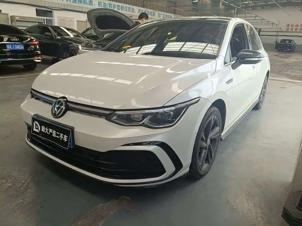 Volkswagen Golf 2023