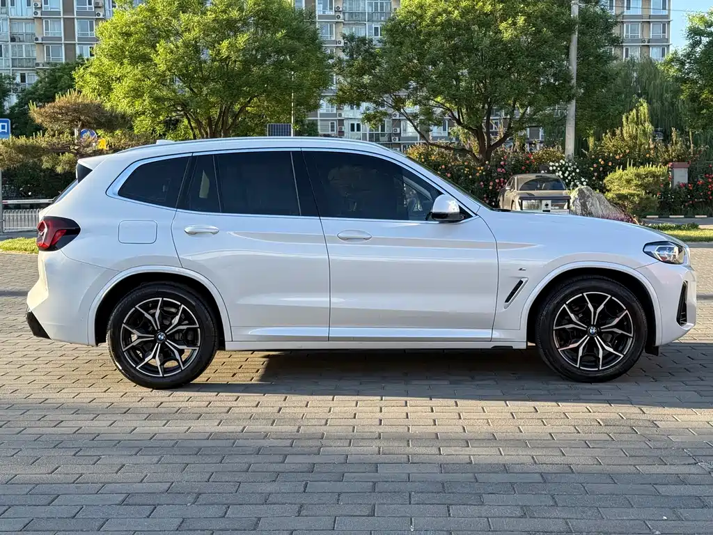 BMW X3 2022 — фото 8