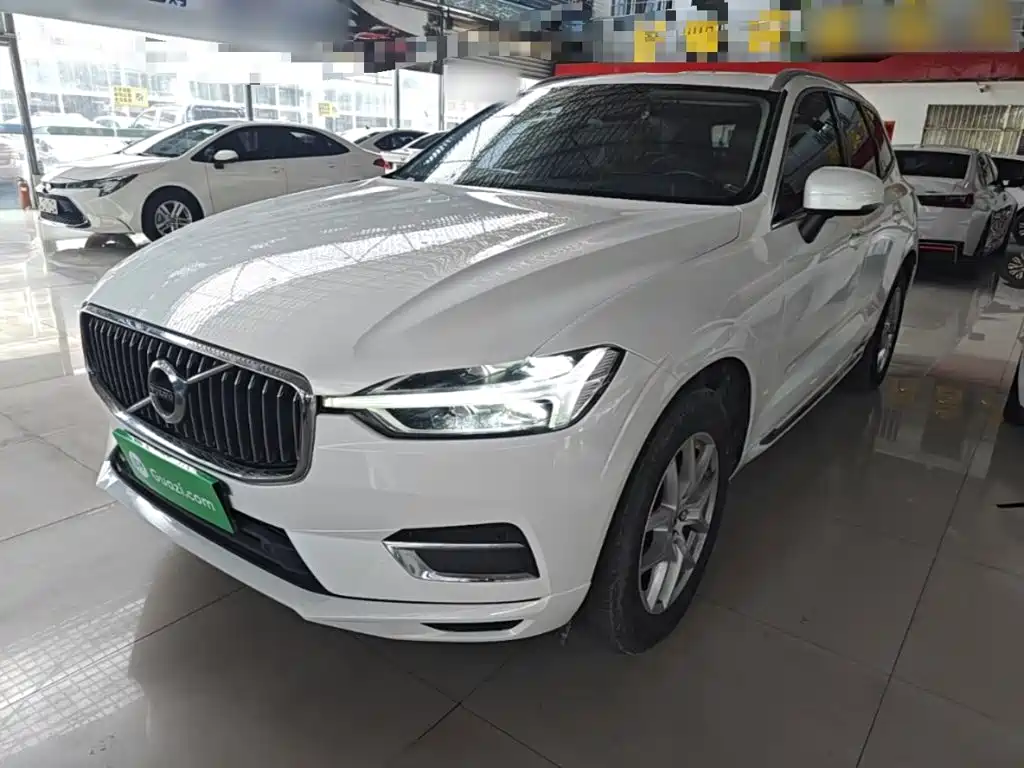 Volvo XC60 2020 — фото 2